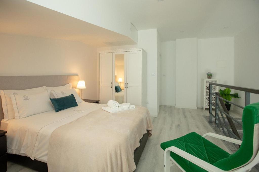 Aveiro'S Dock Apartments מראה חיצוני תמונה